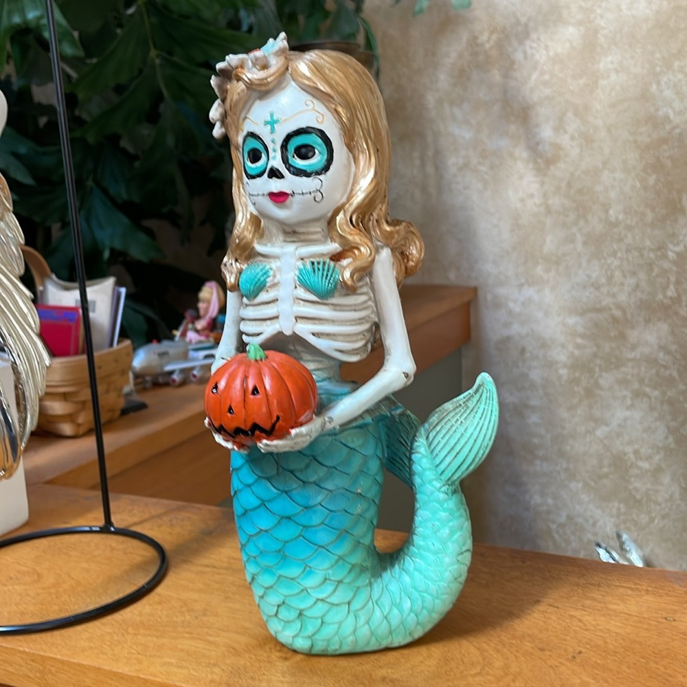 Dia de Los Muertos Day of the Dead Skeleton Mermaid Jack O Lantern Figurine - Picture 12 of 12